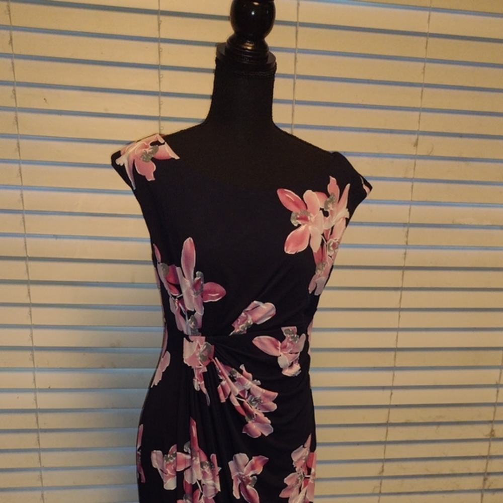 Connected pink/blk flowered dress Size 10P - Picture 2 of 6